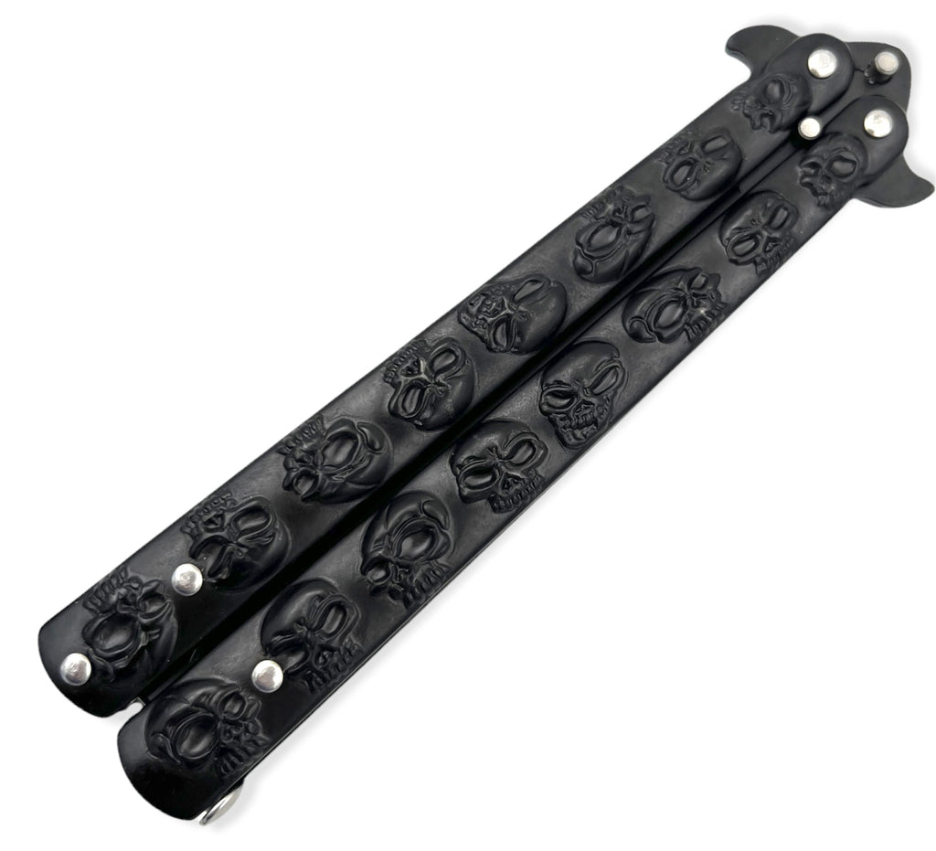 Foling Knife  with skulls BLACK